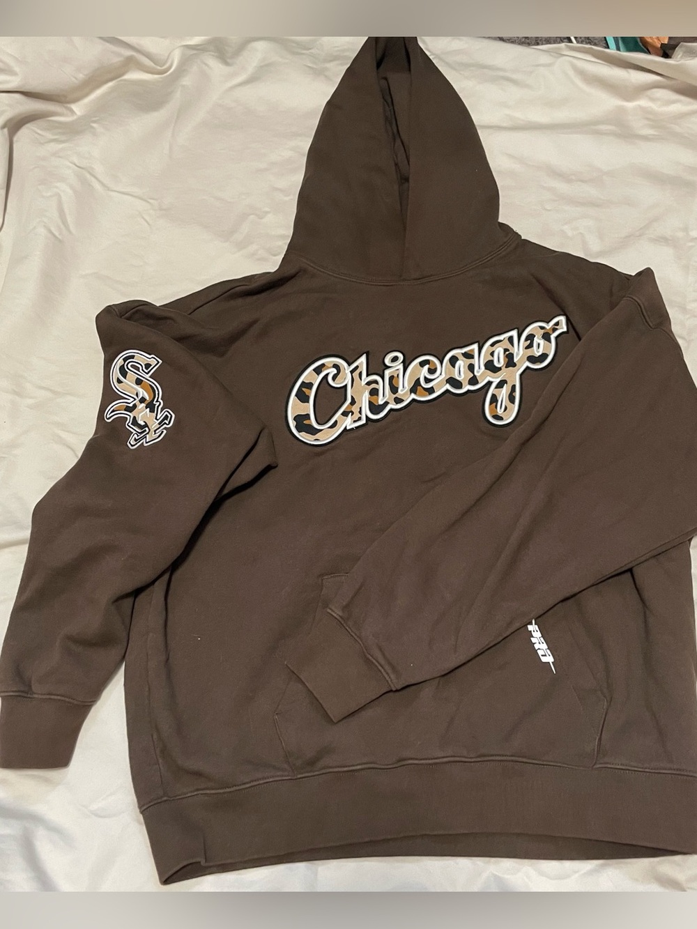 MLB Chicago Hooded Sweatshirt in Brown with Camo Script